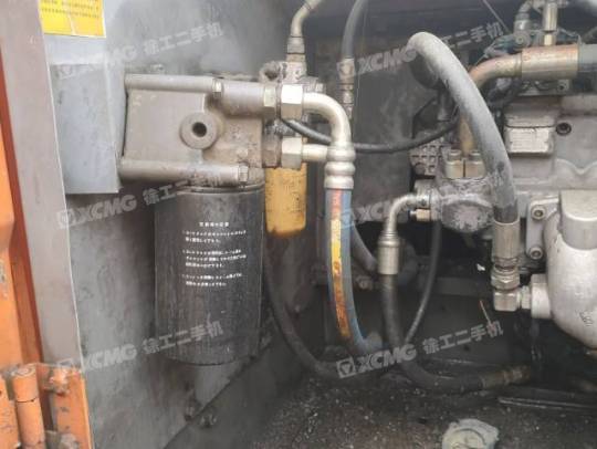 日立ZX240履带式挖掘机