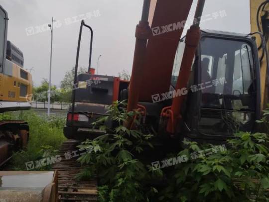 日立ZX240履带式挖掘机