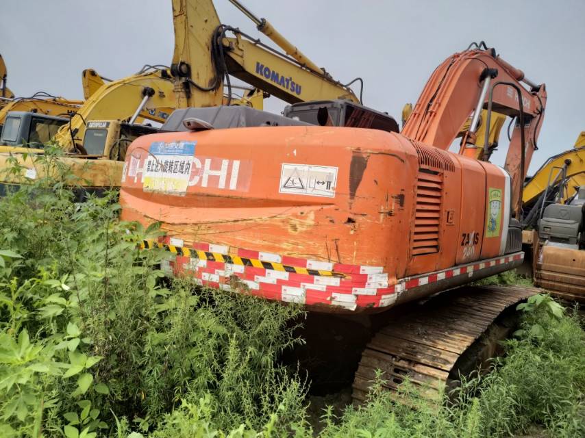 日立ZX240履带式挖掘机