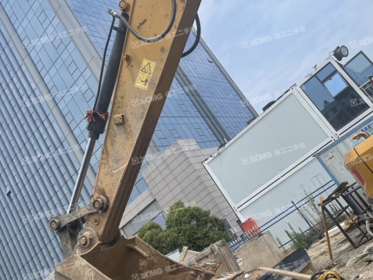 徐工XE135D履帶式挖掘機