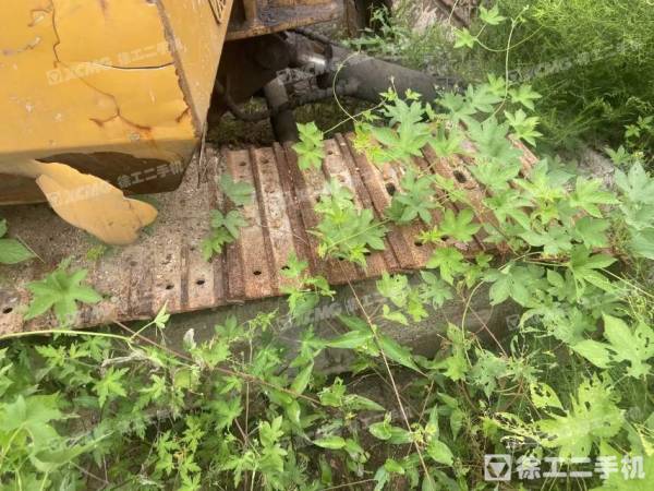 雷沃重工FR65履带式挖掘机