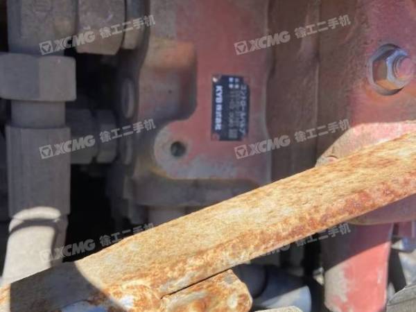 山東力士LS80履帶式挖掘機