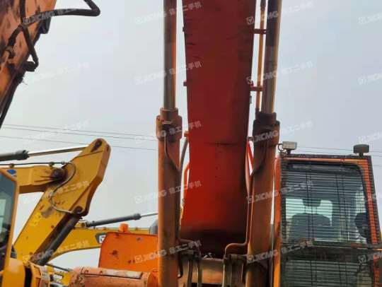 斗山DH500LC-7履带式挖掘机