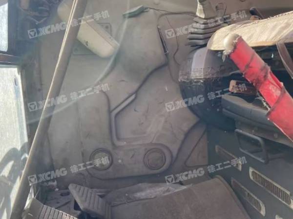 沃得重工W260-7履帶式挖掘機