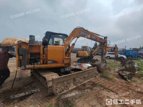 雷沃重工FR80-7履帶式挖掘機