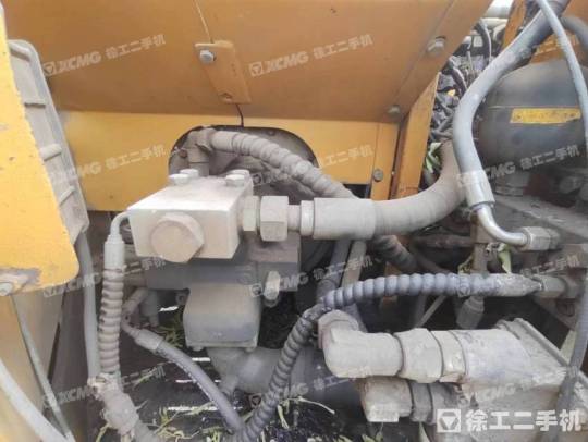 雷沃重工FR80-7履帶式挖掘機