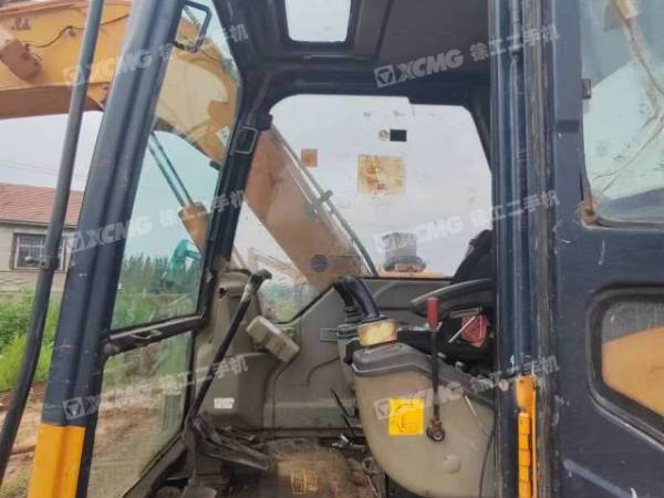 雷沃重工FR80-7履帶式挖掘機