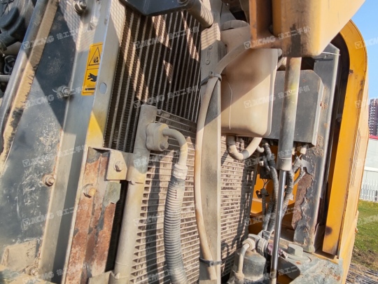 徐工XE60CA履带式挖掘机