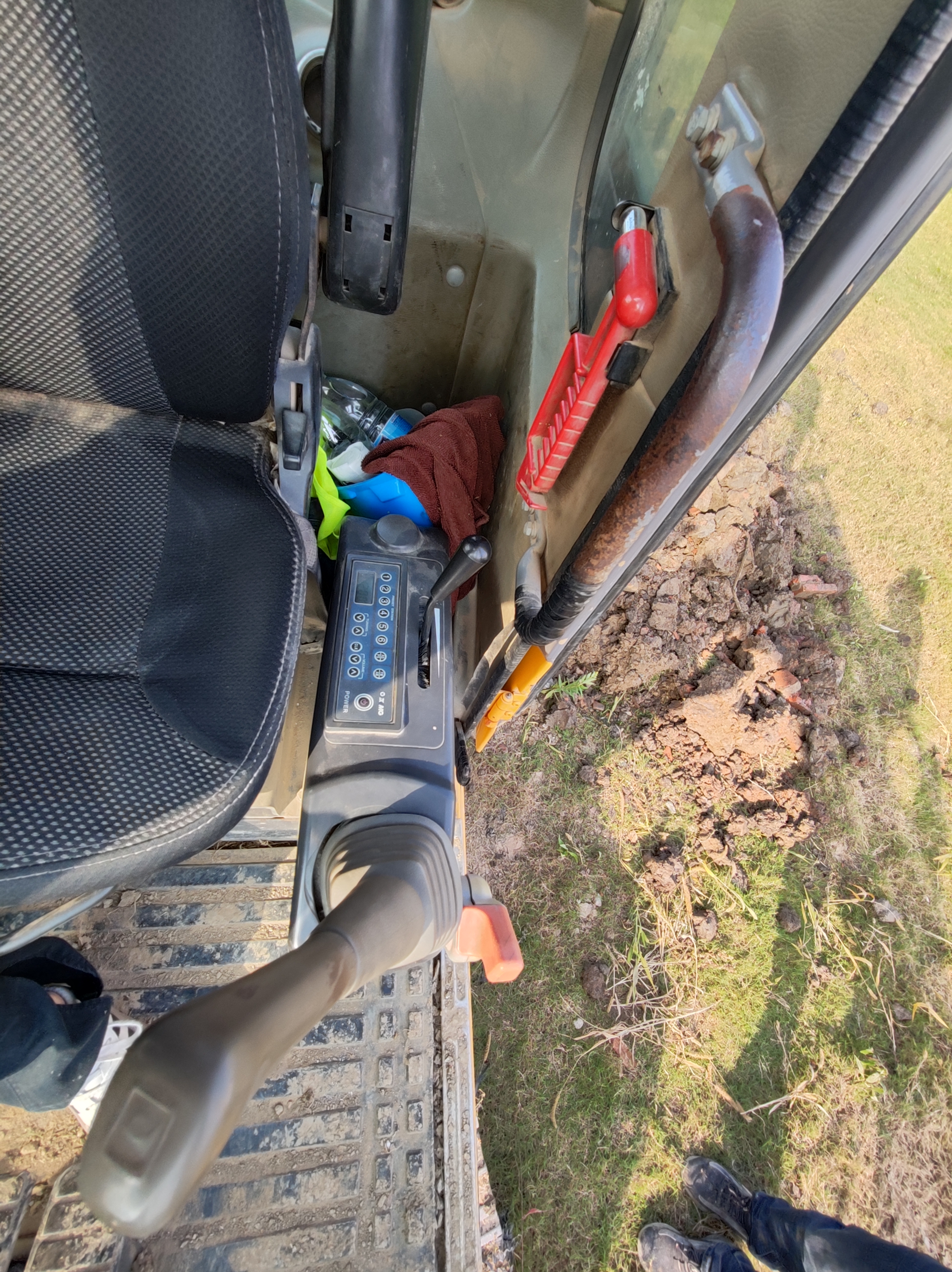 徐工XE60CA履带式挖掘机