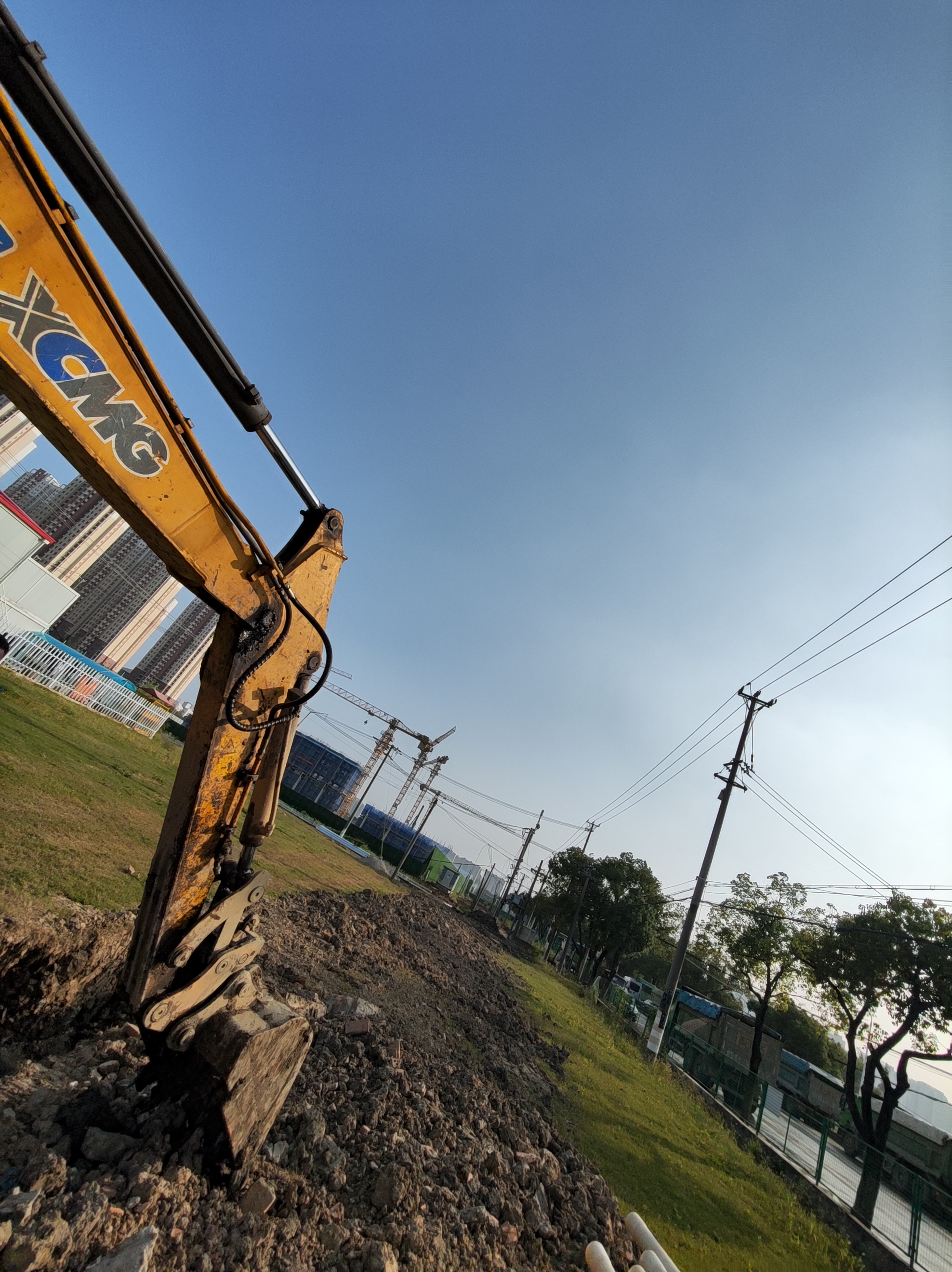 徐工XE60CA履带式挖掘机