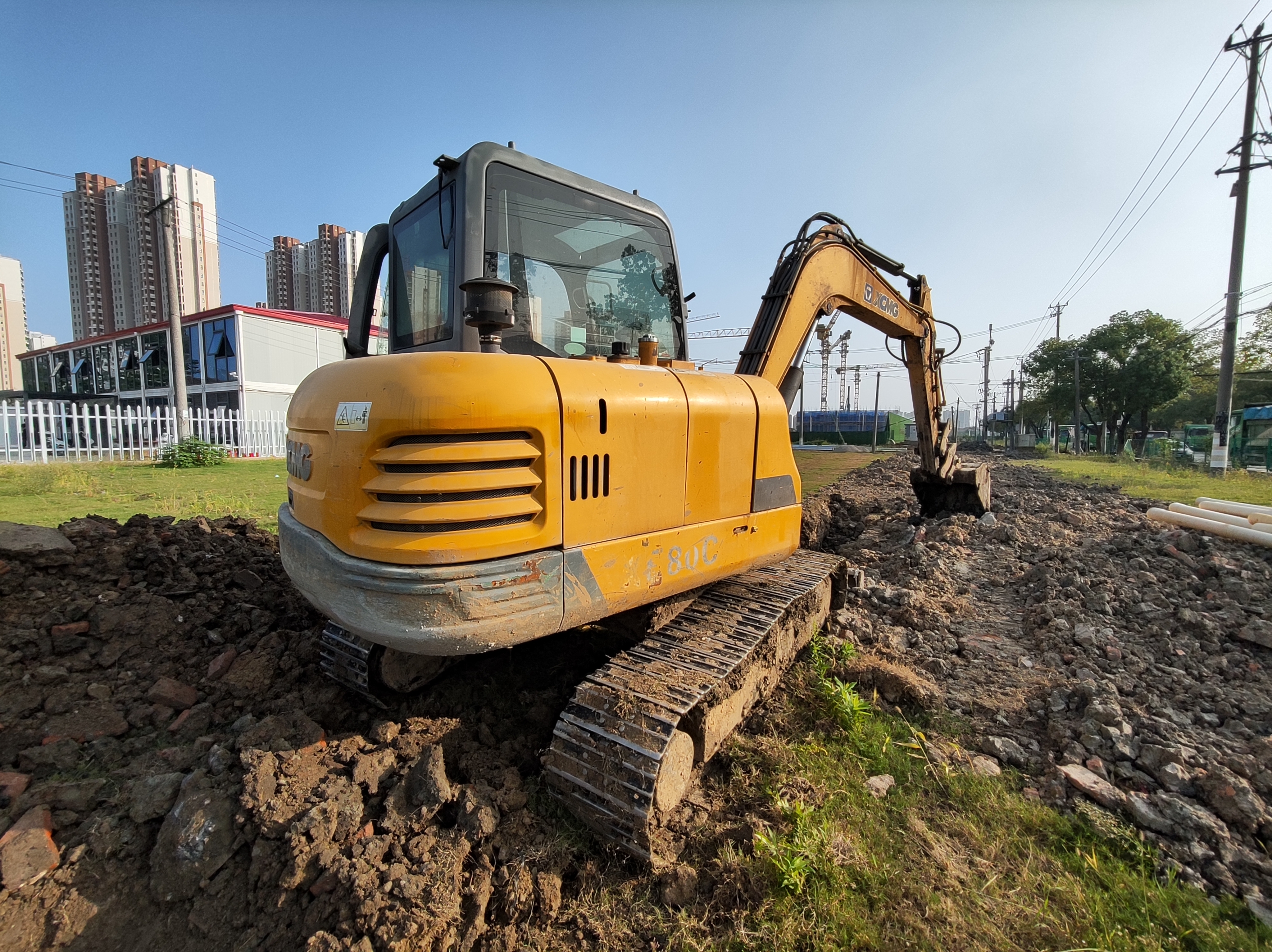 徐工XE60CA履带式挖掘机