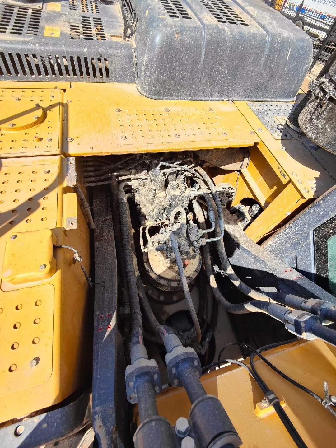 徐工XE380DK履带式挖掘机