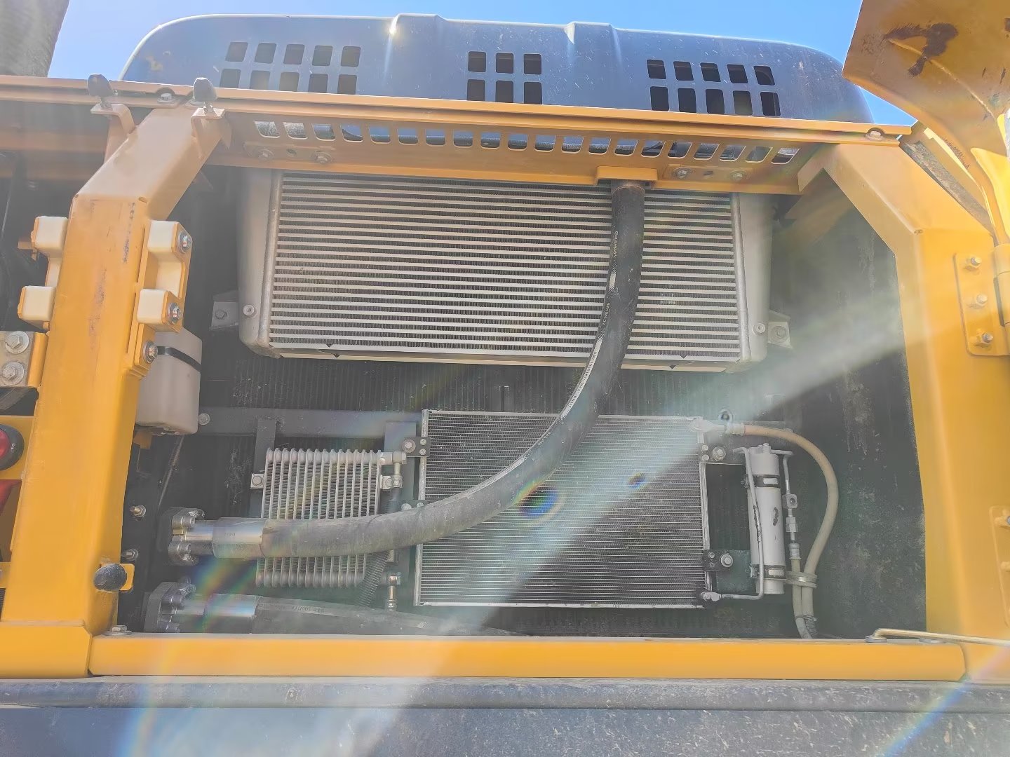 徐工XE380DK履带式挖掘机