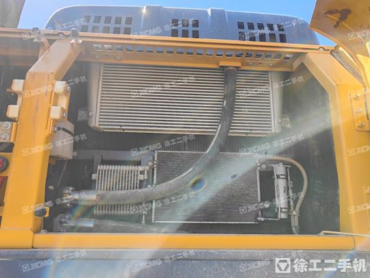 徐工XE380DK履带式挖掘机