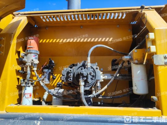 徐工XE380DK履带式挖掘机