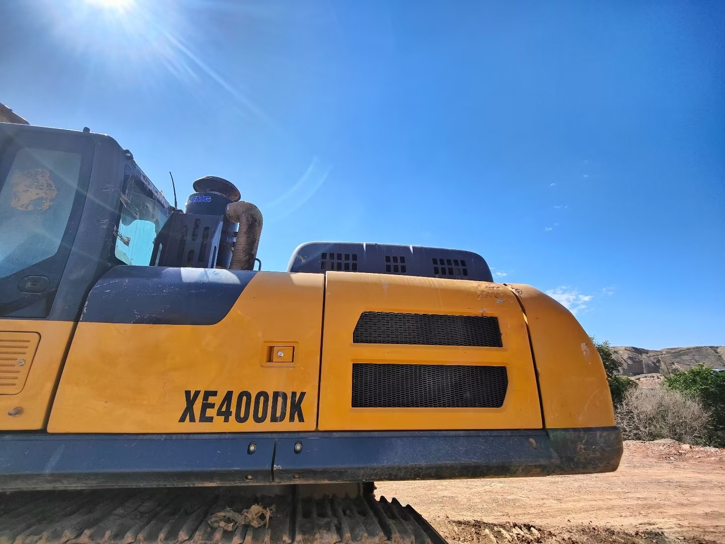 徐工XE380DK履带式挖掘机