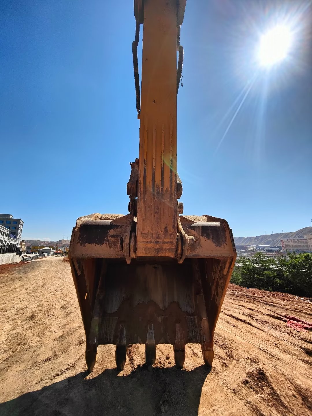 徐工XE380DK履带式挖掘机