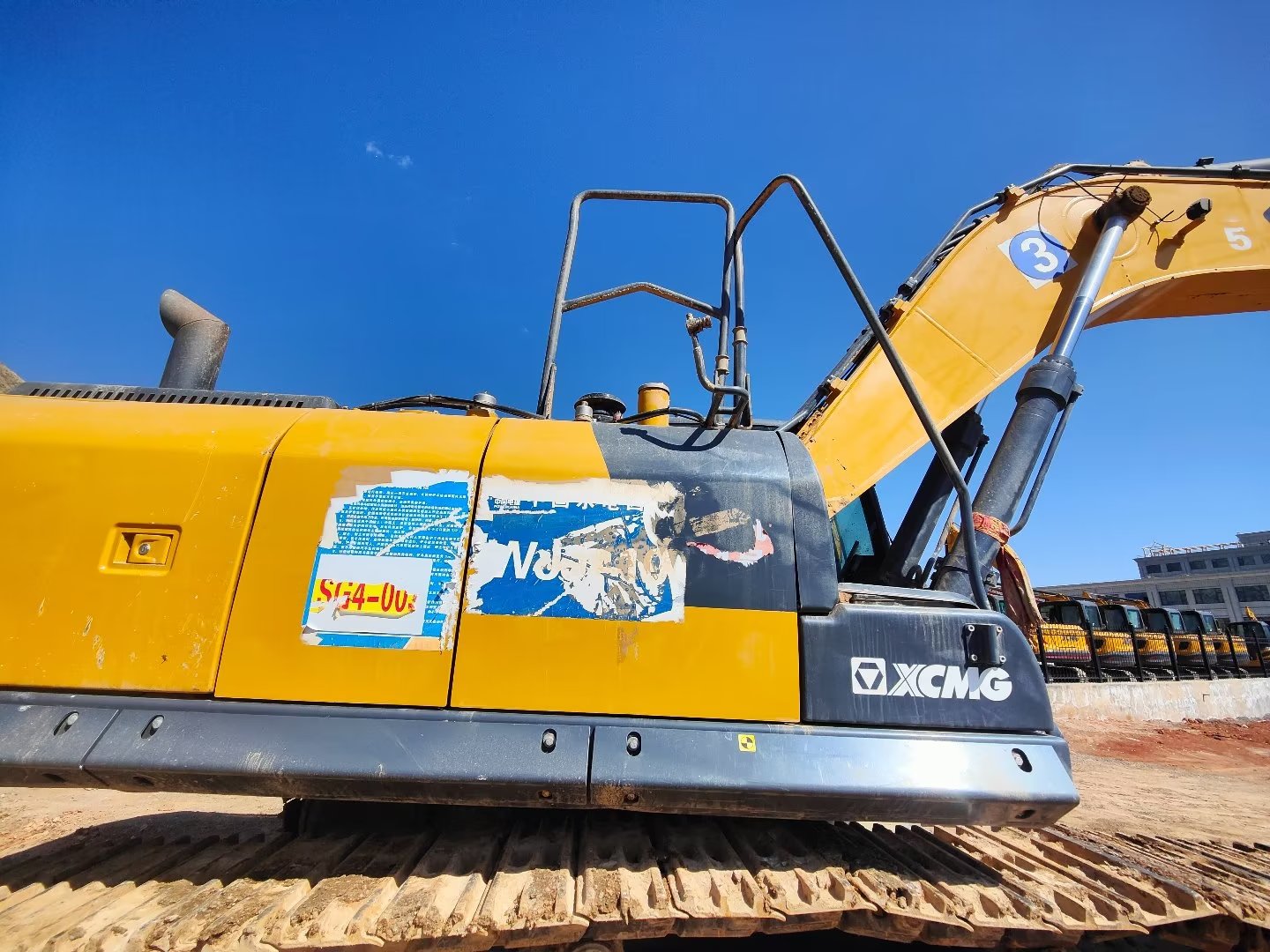 徐工XE380DK履带式挖掘机