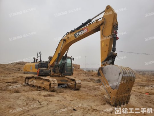 徐工XE370D履带式挖掘机