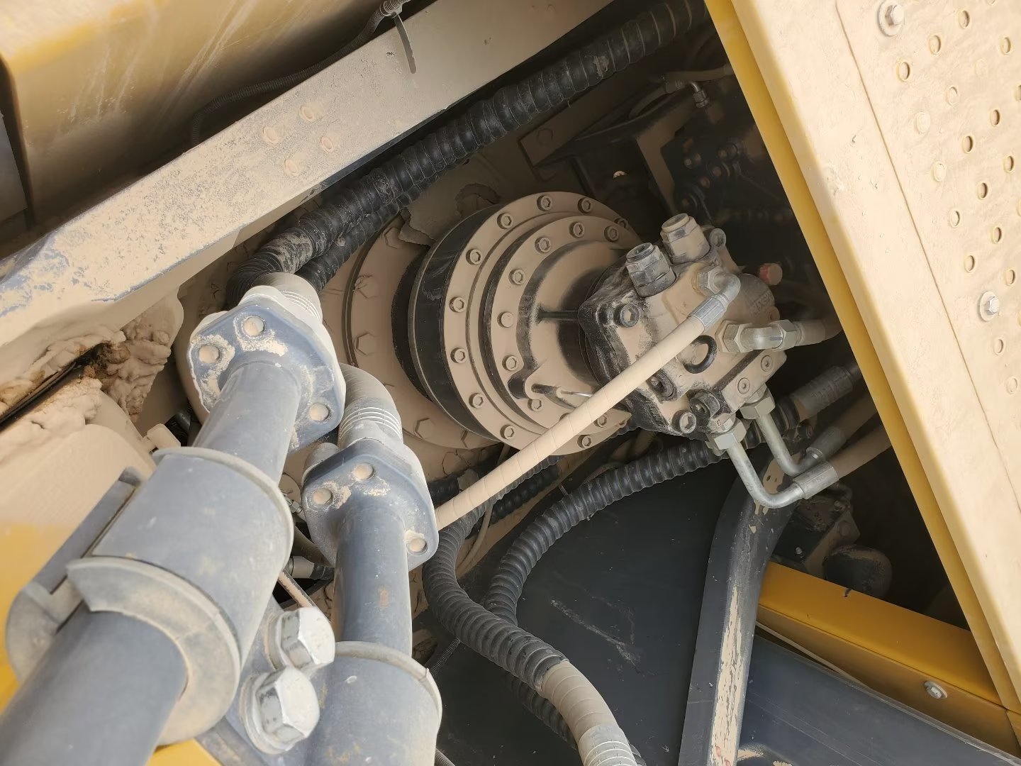 徐工XE370D履带式挖掘机