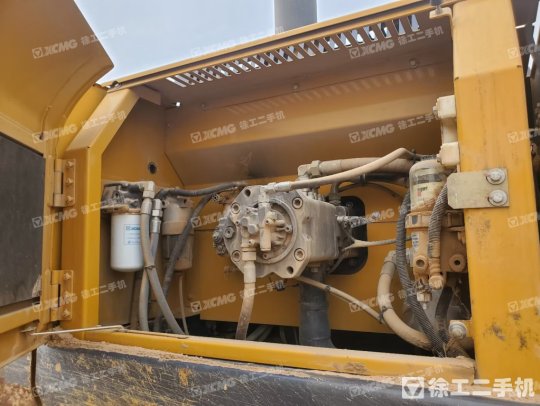 徐工XE370D履带式挖掘机