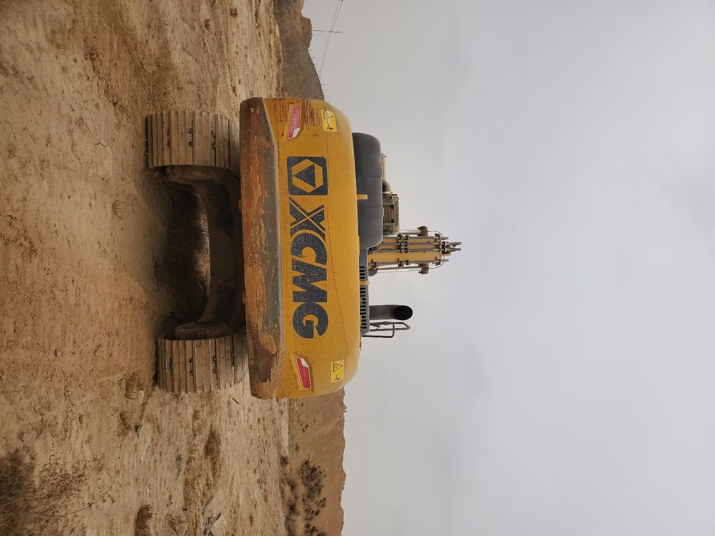 徐工XE370D履带式挖掘机