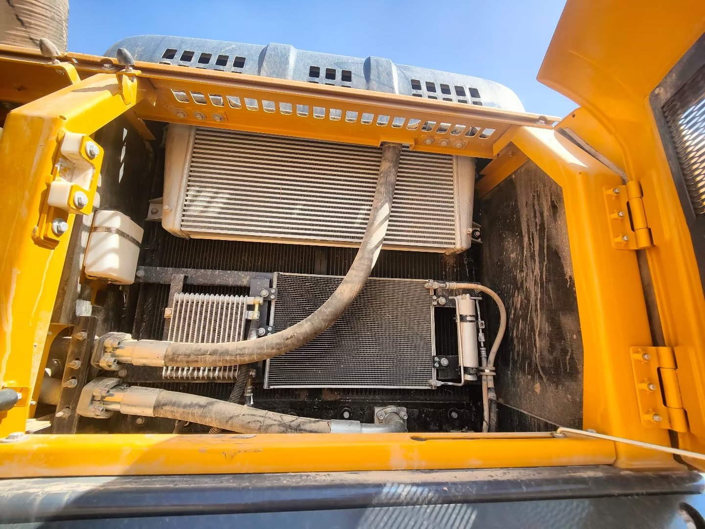 徐工XE380DK履带式挖掘机