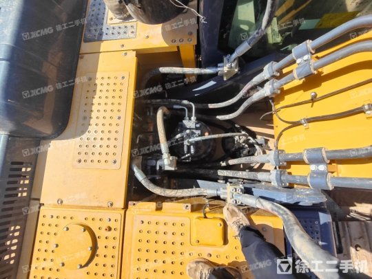 徐工XE380DK履带式挖掘机