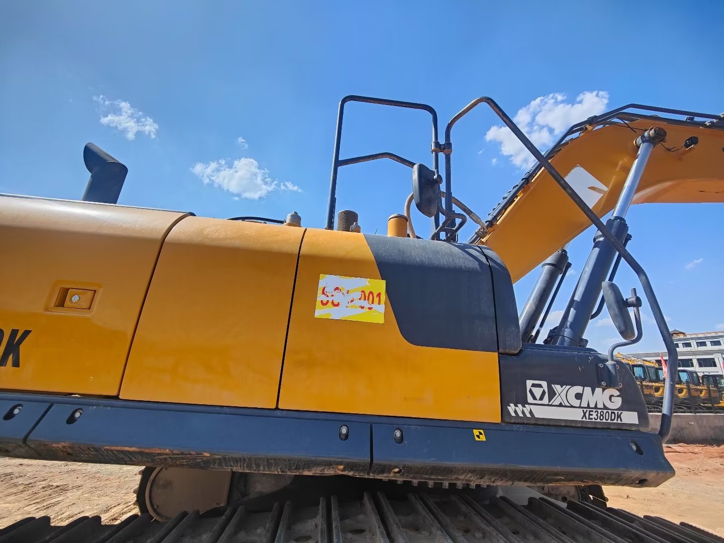 徐工XE380DK履带式挖掘机