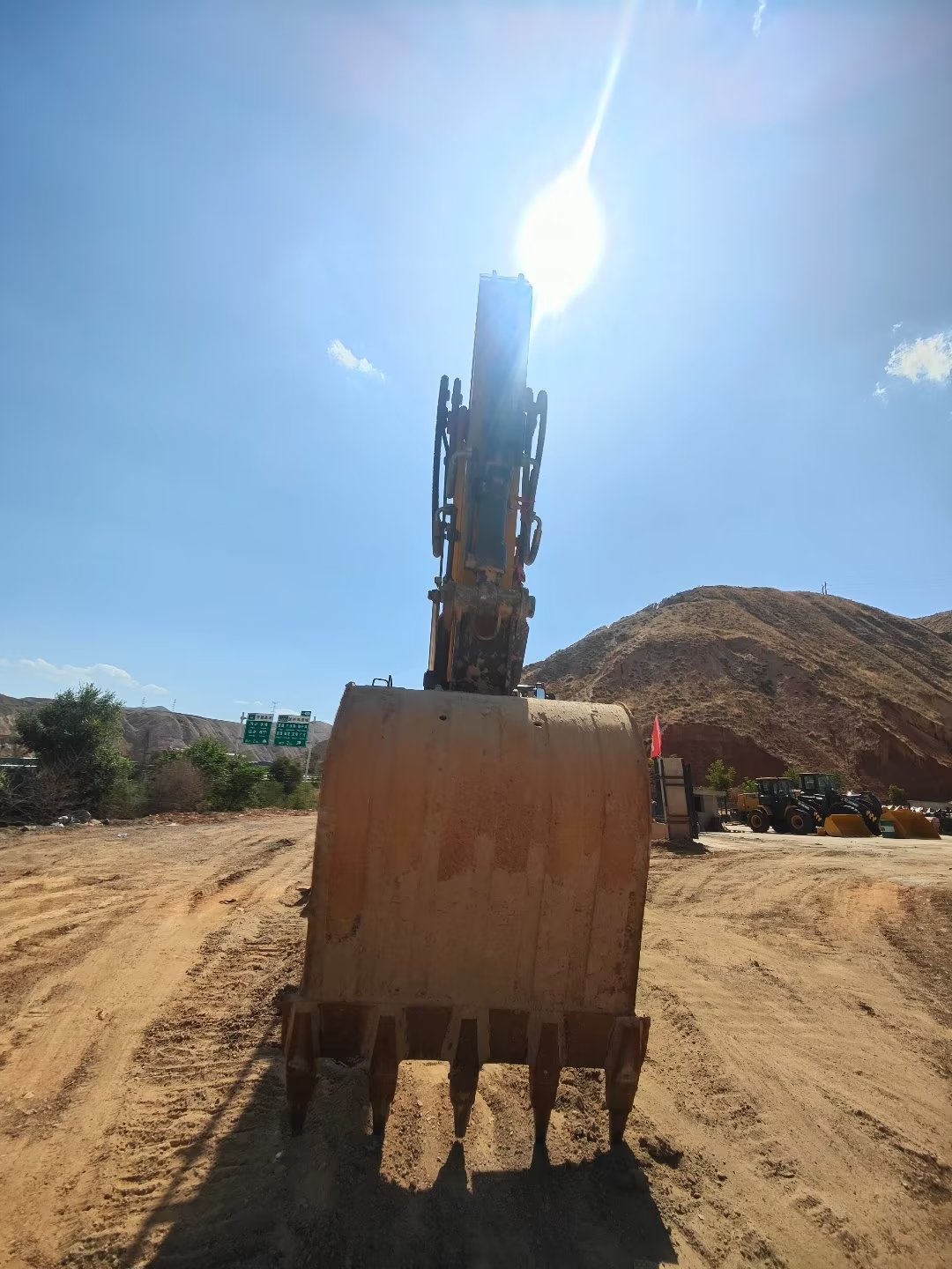 徐工XE380DK履带式挖掘机