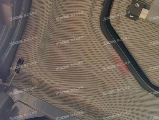 徐工XE380DK履帶式挖掘機