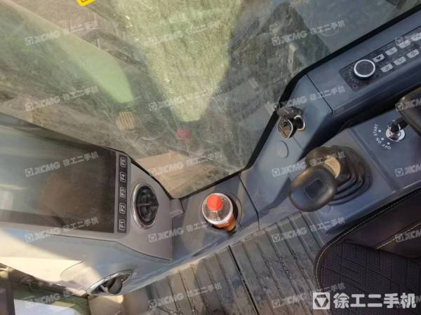 徐工XE200DA履帶式挖掘機(jī)