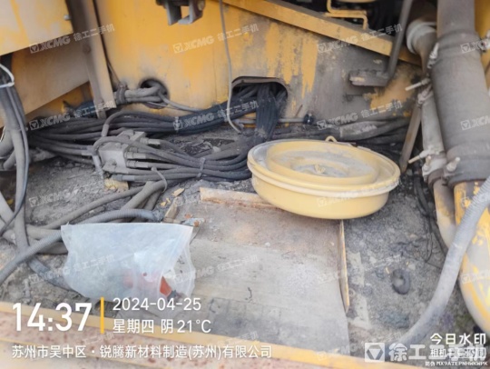 徐工XE335C履帶式挖掘機