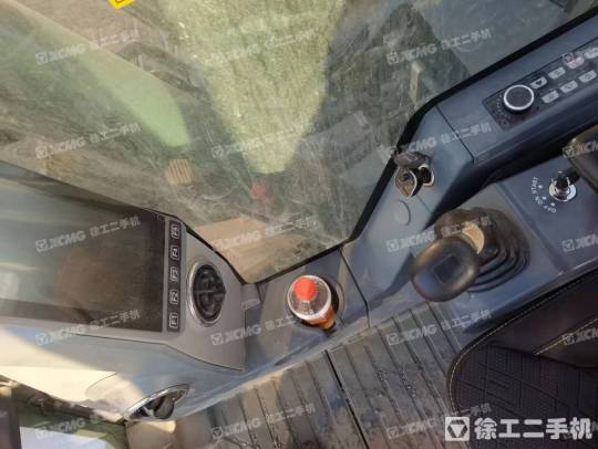 徐工XE200DA履帶式挖掘機