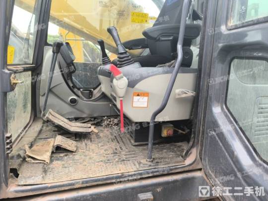 徐工XE700D履帶式挖掘機