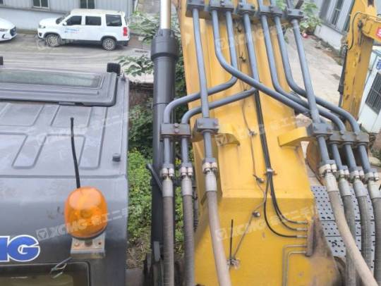 徐工XE700D履帶式挖掘機