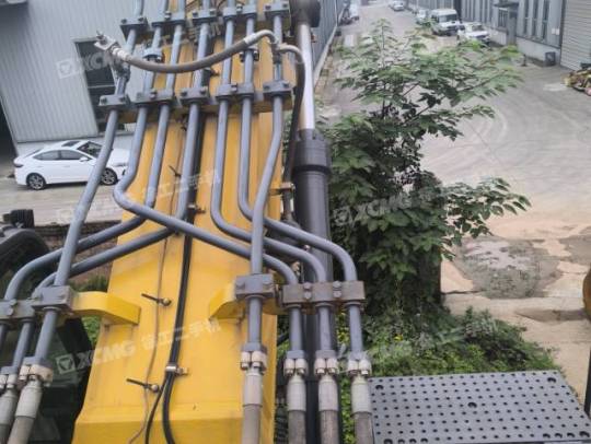 徐工XE700D履帶式挖掘機