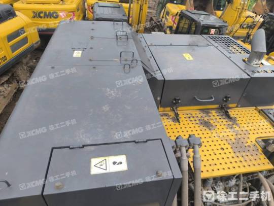 徐工XE700D履帶式挖掘機