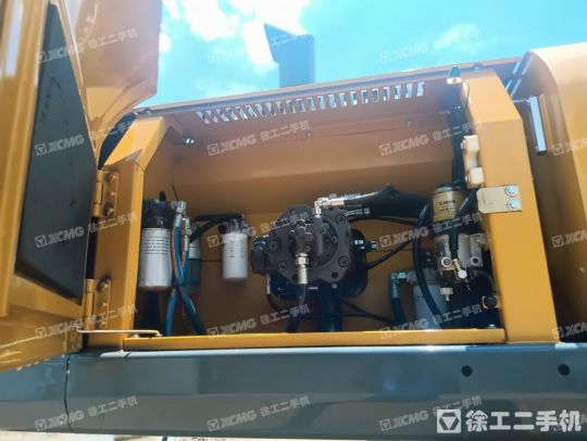 徐工XE370D履帶式挖掘機