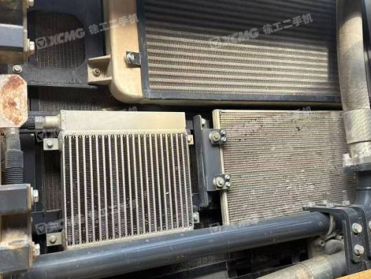 徐工XE550DK履帶式挖掘機