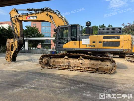 徐工XE550DK履帶式挖掘機
