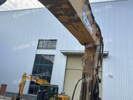 徐工XE550DK履帶式挖掘機