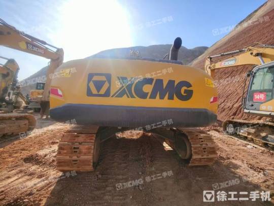 徐工XE270DK履帶式挖掘機