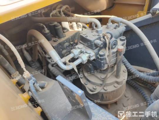 徐工XE270DK履帶式挖掘機