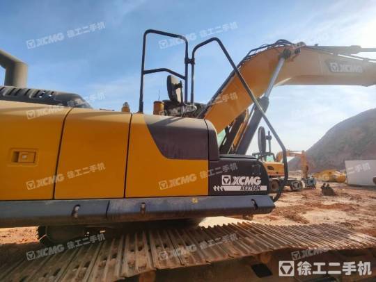 徐工XE270DK履帶式挖掘機