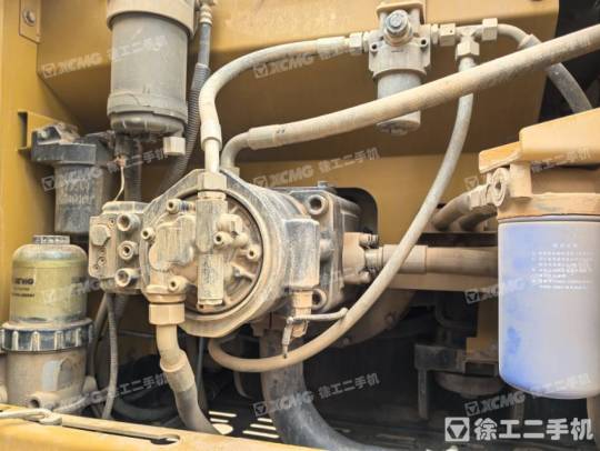 徐工XE245DK履带式挖掘机