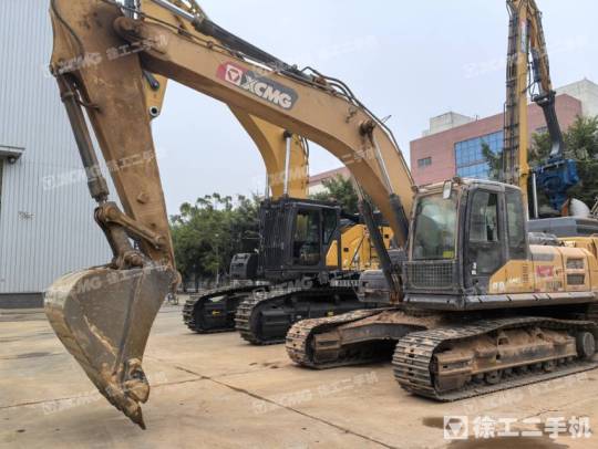 徐工XE245DK履带式挖掘机