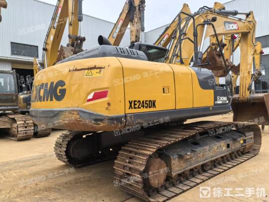 徐工XE225DK履帶式挖掘機(jī)