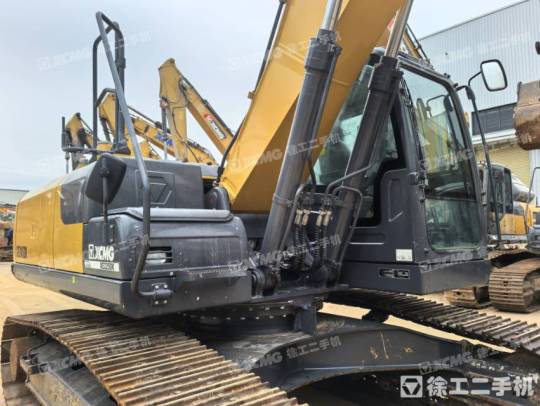 徐工XE225DK履帶式挖掘機(jī)