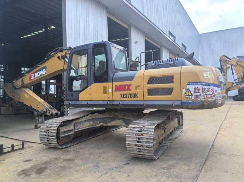 徐工XE245DK履带式挖掘机